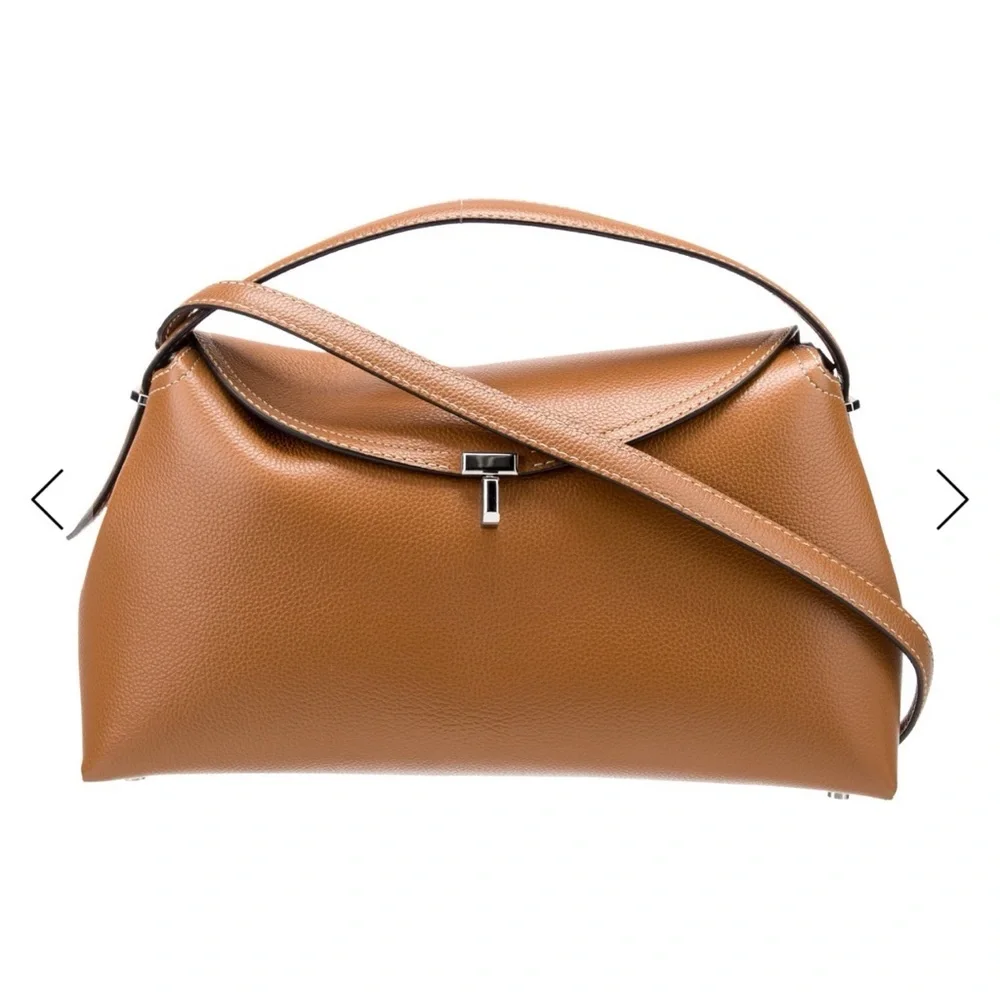 Toteme Tan Leather Shoulder Bag - Picture 2 of 9